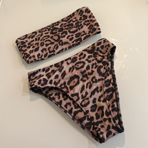 Frankies Bikinis - leopard print - size XS - Picture 3 of 13